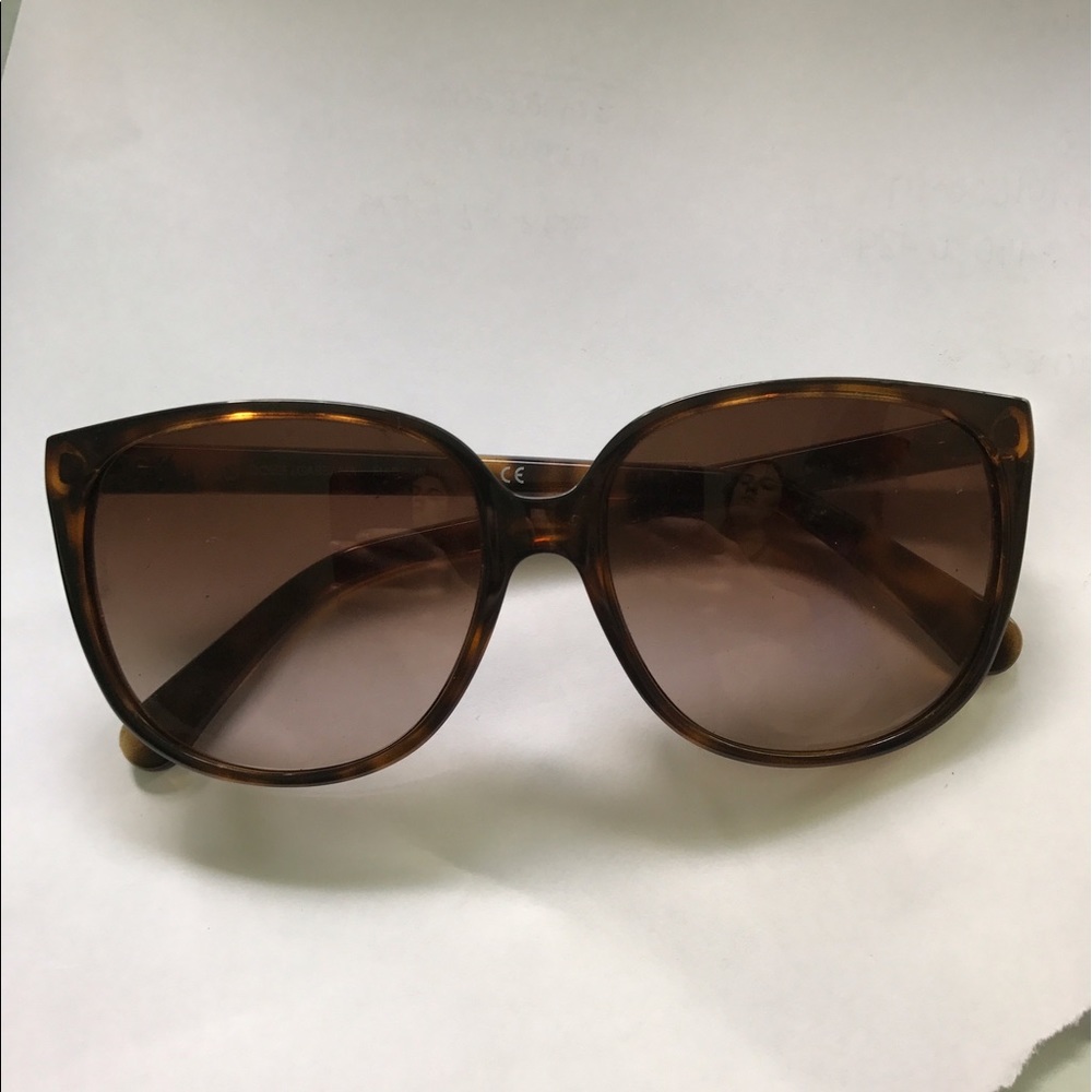 AUTHENTIC DOLCE AND GABANNA SUNGLASSES