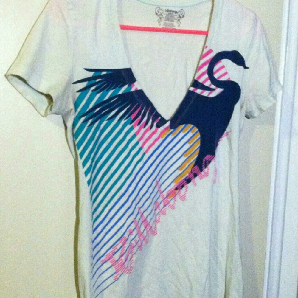 Billabong small v-neck