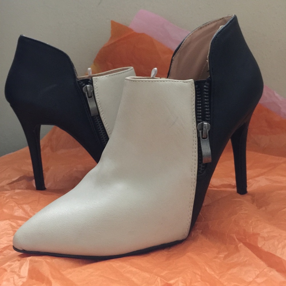 Heels use one time inside home