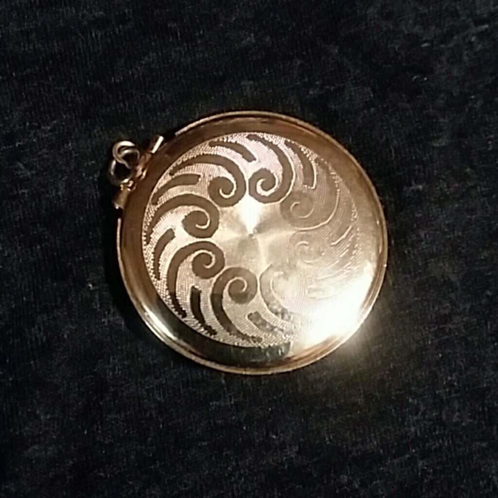 Gold locket