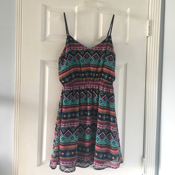 Francesca's Collections Dresses & Skirts - Francesca's size small multicolored dress