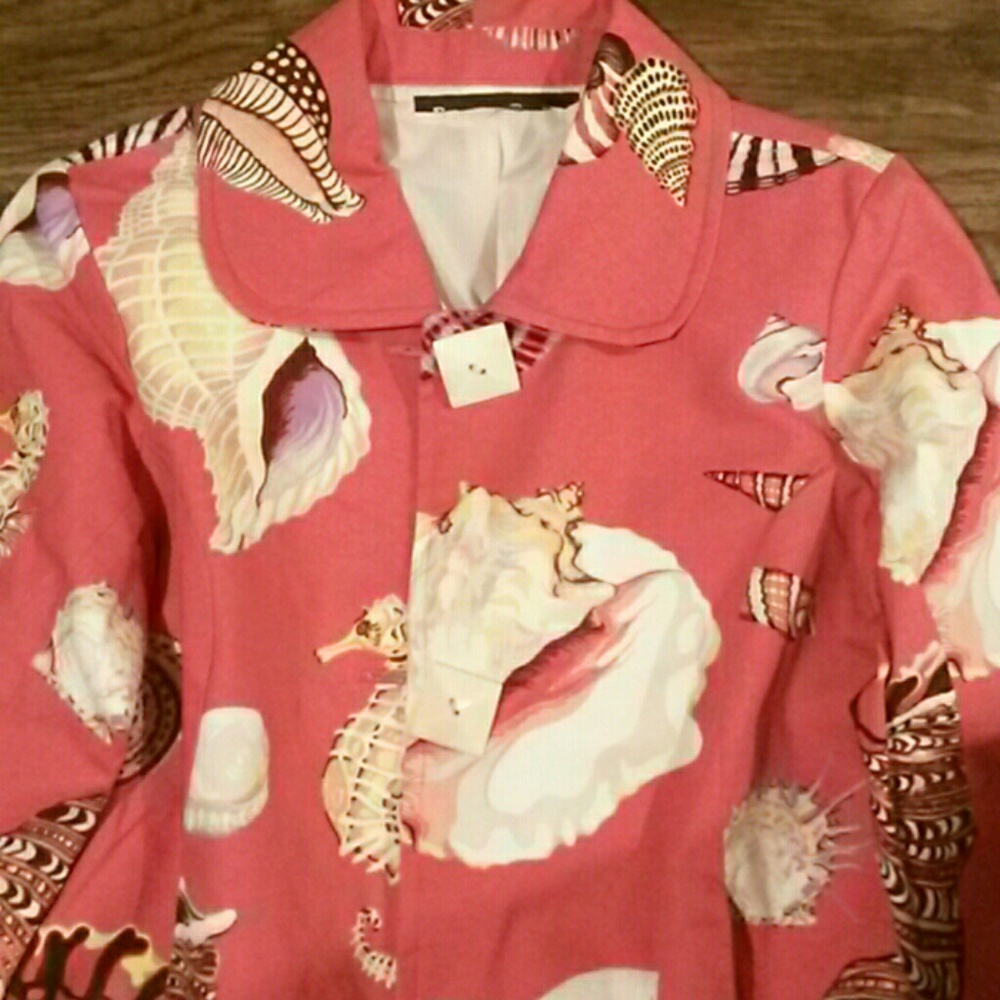 Beautiful Summer Vacation Jacket