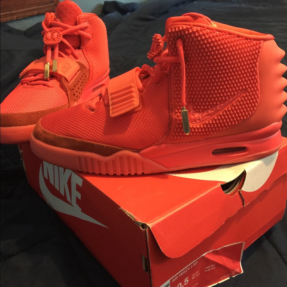 Yeezy 2 Red October