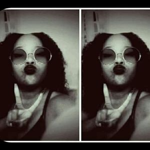 Meet your Posher, Sara ghetmoney