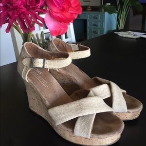 Toms Tan Wedges