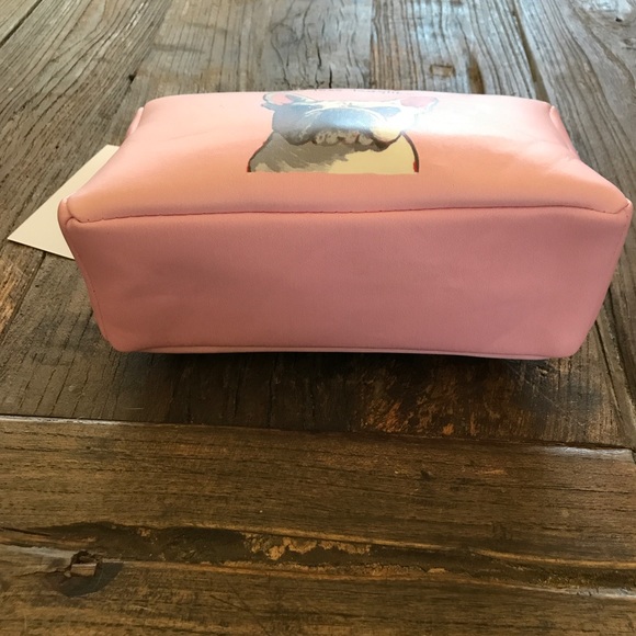*price drop* Pink makeup bag - Picture 2 of 6