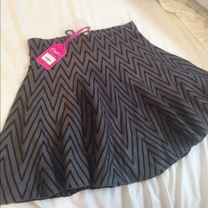 High waisted patterned skirt