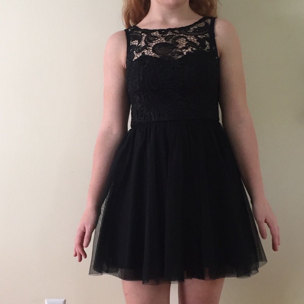 Black lace Homecoming dress