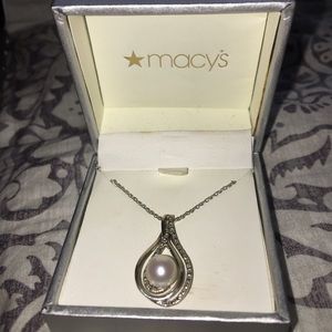 Sterling Silver Pearl necklace