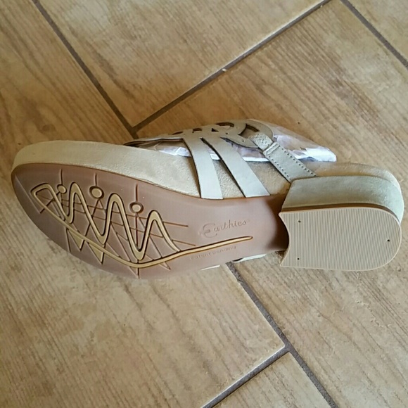 earthies shoes sale