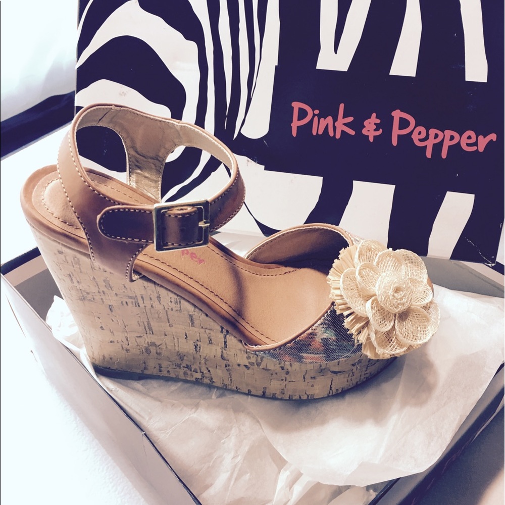 Pink & Pepper Wedge Sandal SZ 7.5 NIB