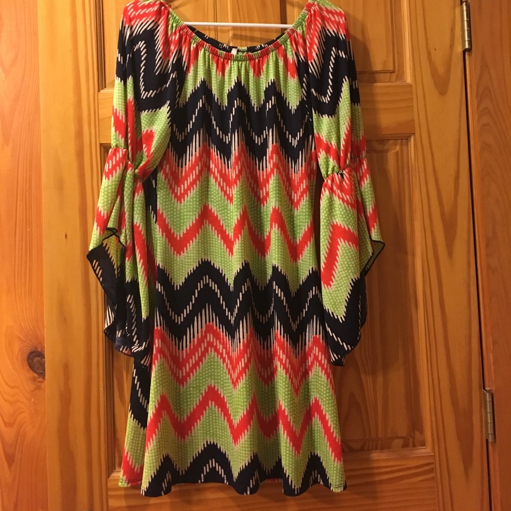Multi color chevron print loose dress
