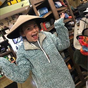 Meet your Posher, Jade