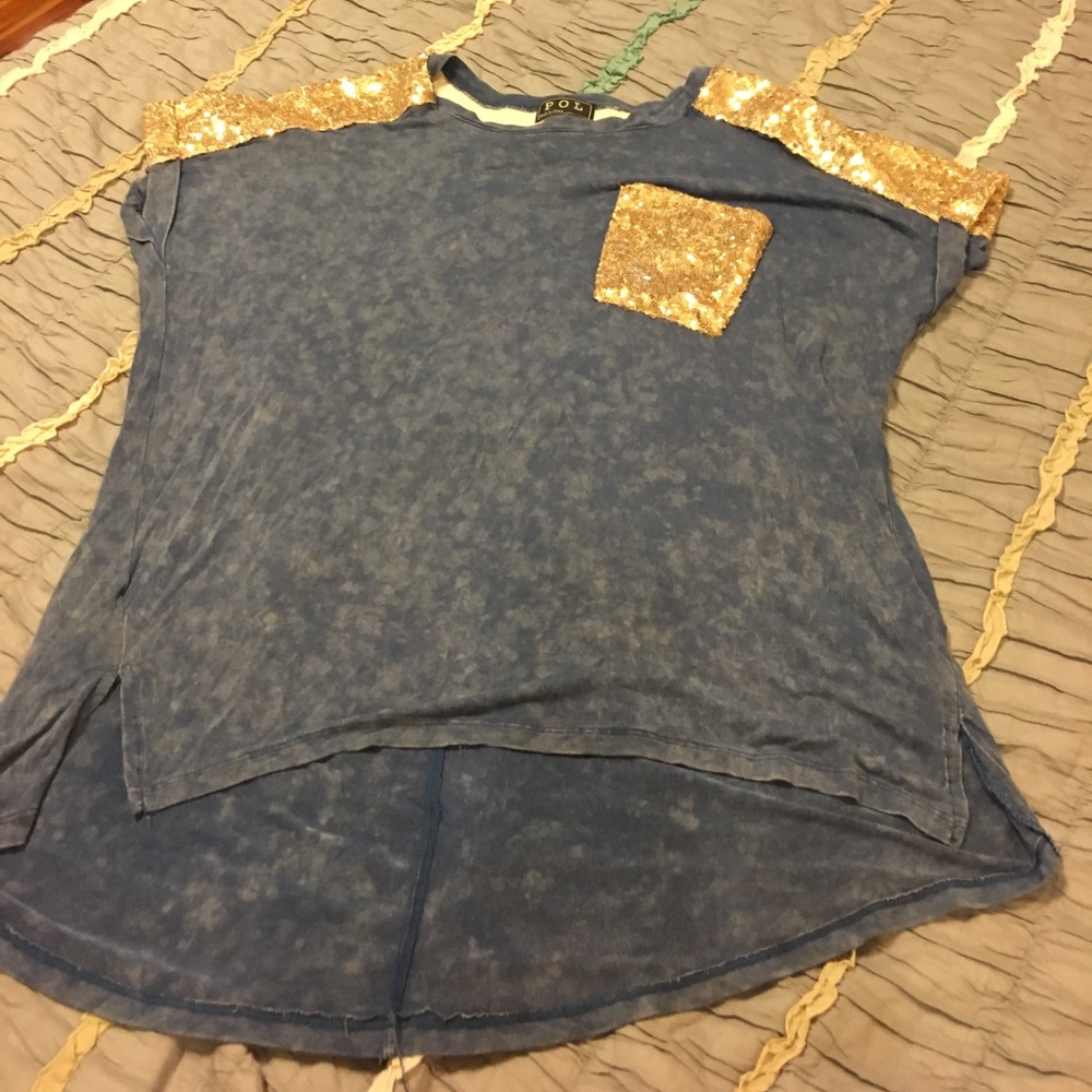 Sequence shoulder top