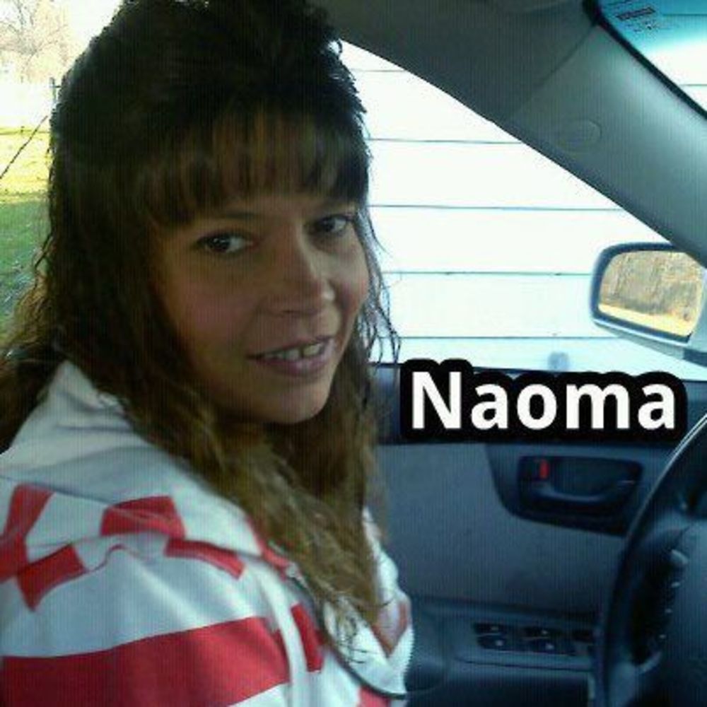 Meet your Posher, Naoma