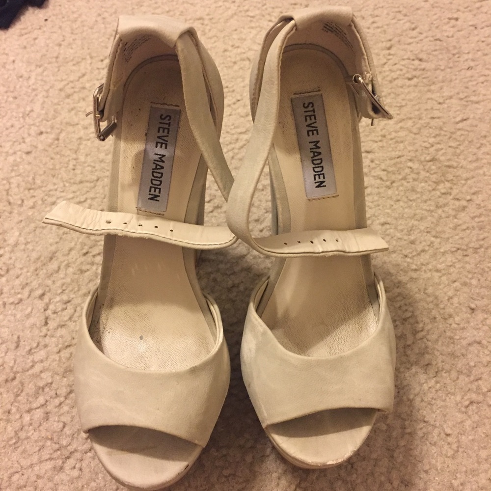 Steve Madden platform peep toe heels