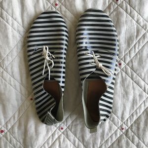 Stripes leather flats