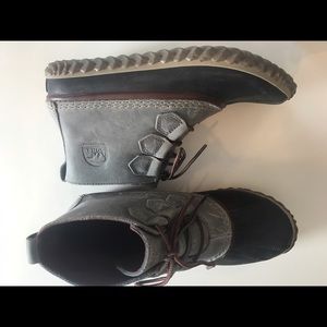 Sorel Size 8.5 Out N About