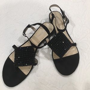 Adrienne Vittadini Black 1" Heel Sandal