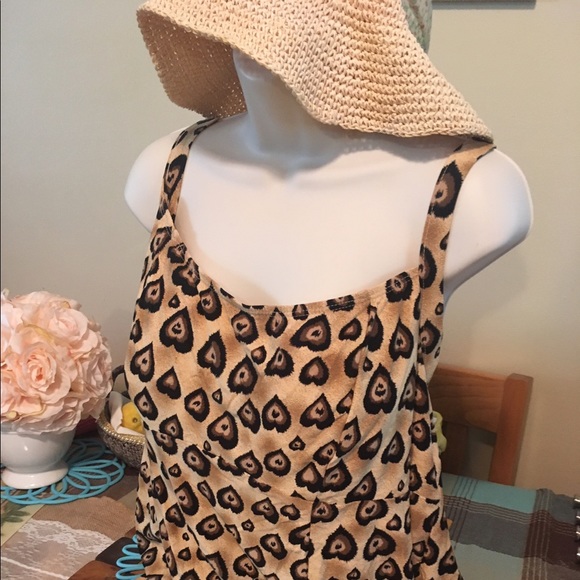 The entire wardrobe - Picture 5 of 6