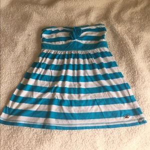 Juniors cute Hollister size small strapless shirt.