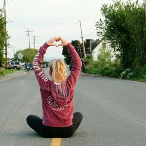 Meet your Posher, Dele