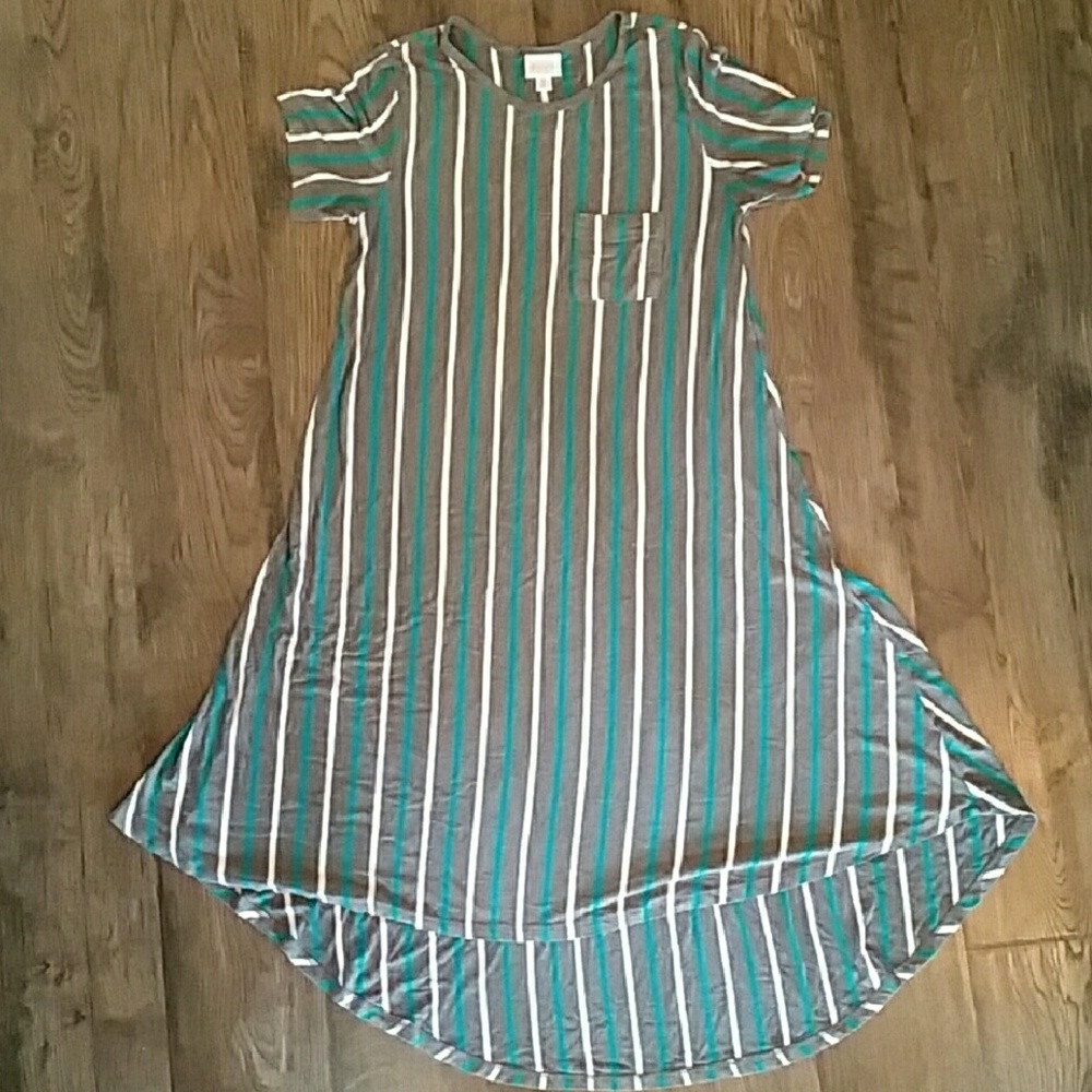 XS Lularoe Carly