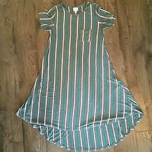 XS Lularoe Carly