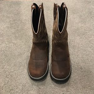 Brand new cow boy boots, never worn.