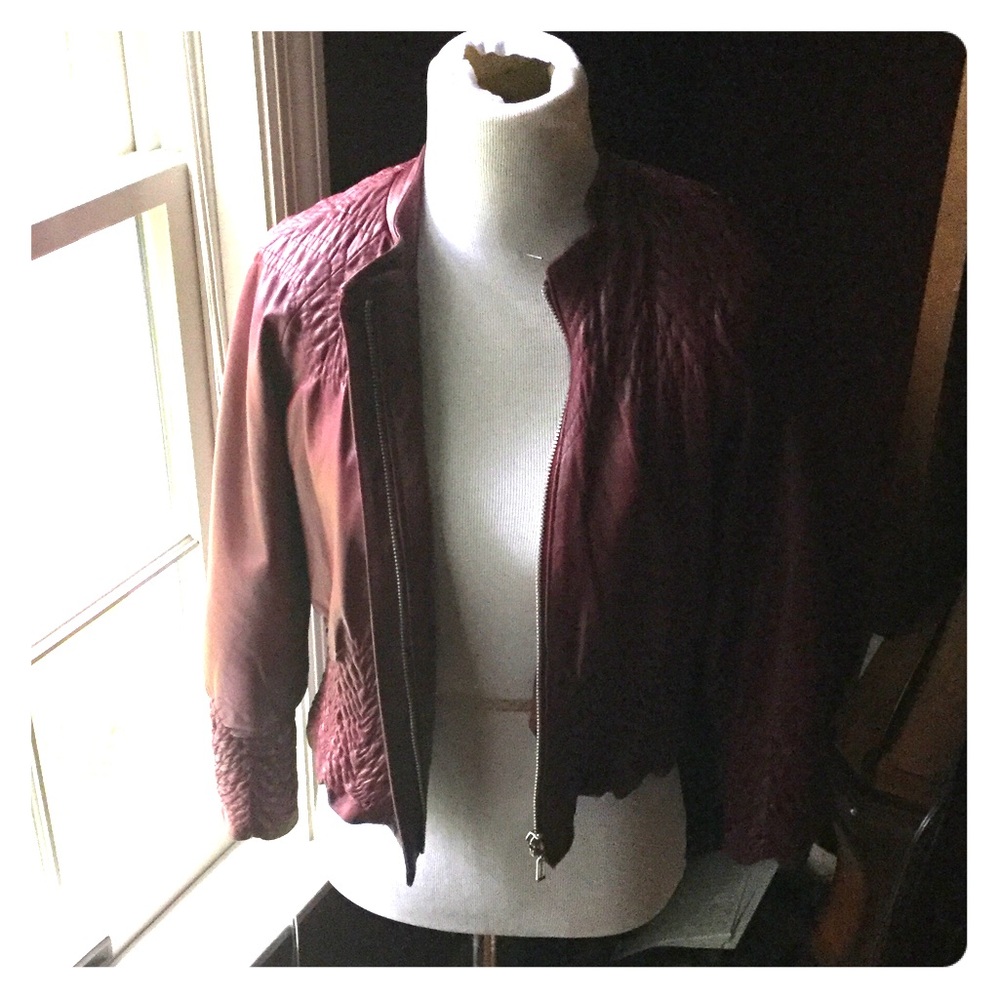 Cropped BeBe leather jacket