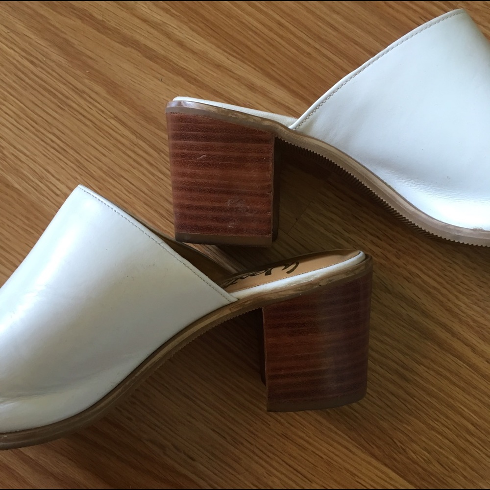 Vintage White Leather Mules