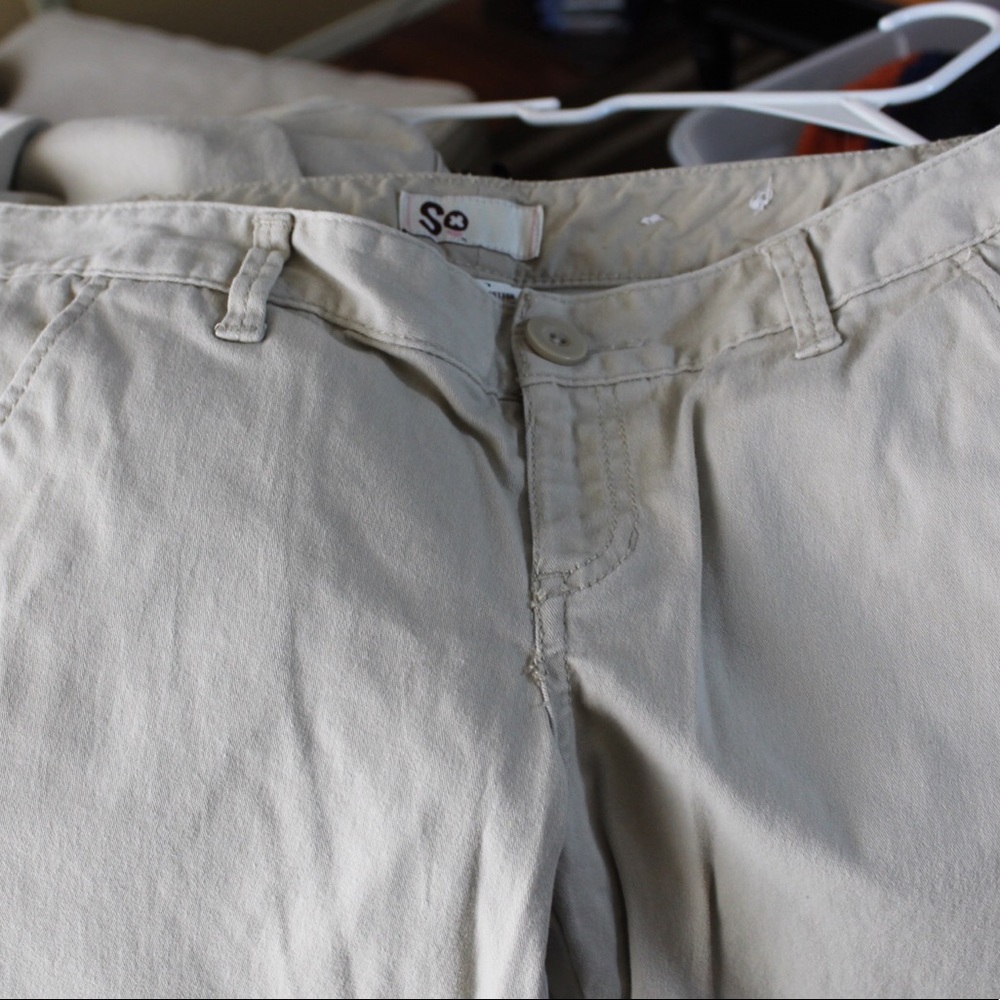 SO Juniors Size 7 Khaki Pants