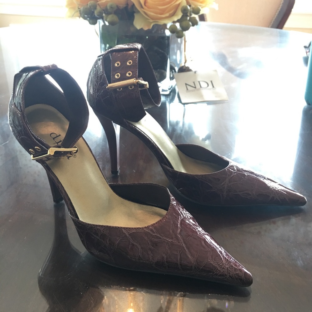 Sexy patent leather shoes💋