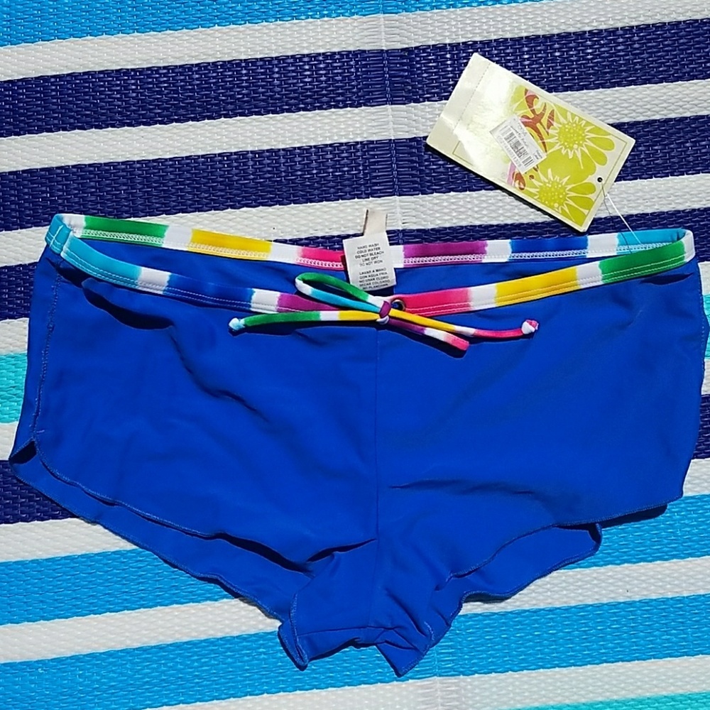 💥 3 for $15 💥  Cheeky swim shorts