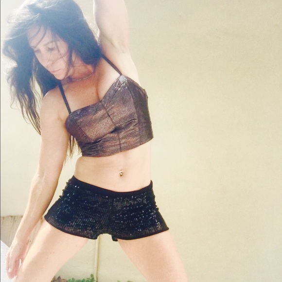 ❤️Black sequins stretch shorts - Picture 3 of 3