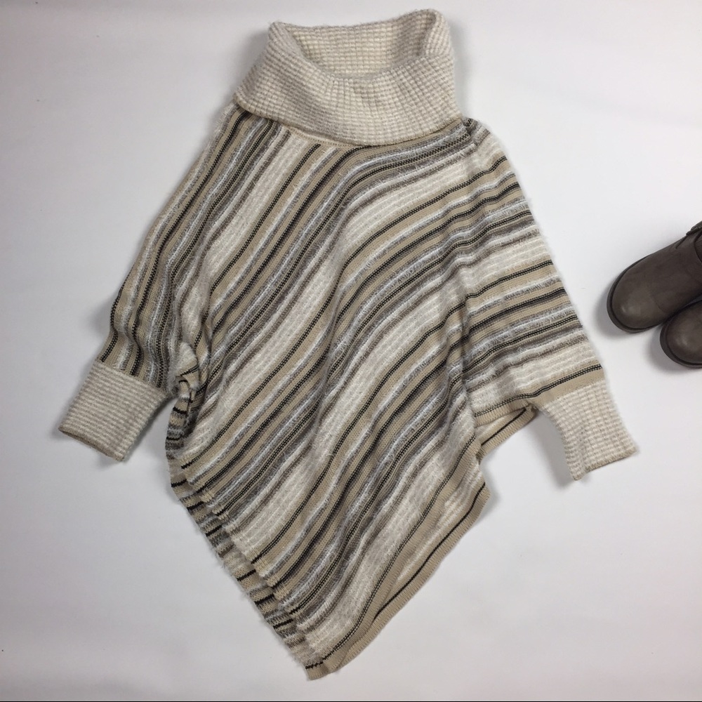 Sweater SZ S batwing sleeves asymmetrical striped