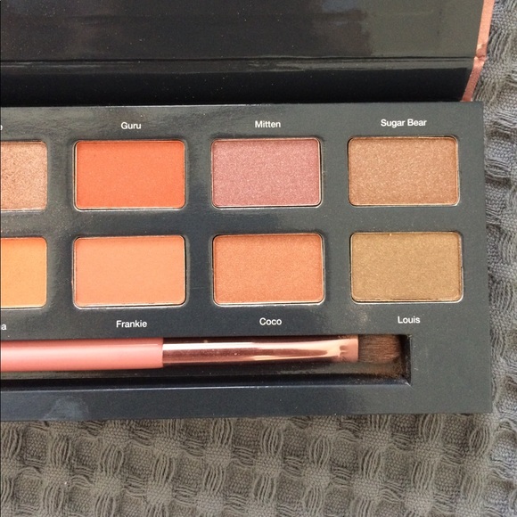 Ulta + Jenny Fox Miss Fabulous 12 shadow Palette - Picture 5 of 5