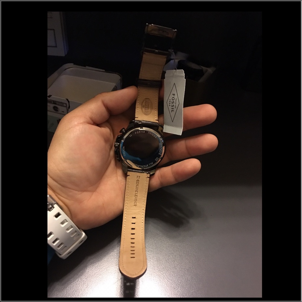 Fossil Watch - Picture 4 of 8