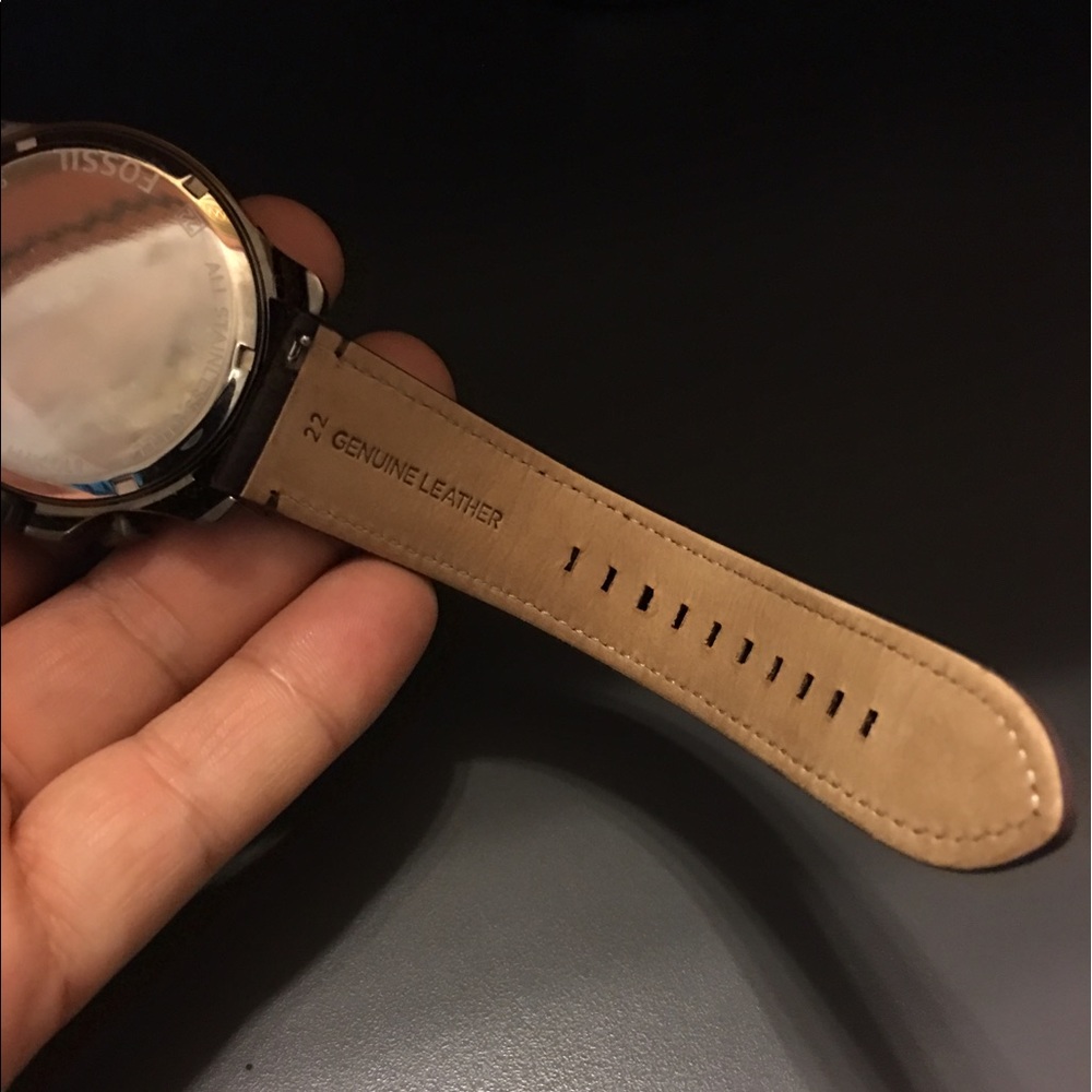 Fossil Watch - Picture 6 of 8