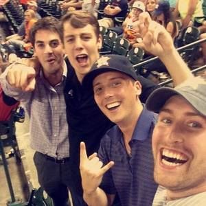 Meet your Posher, Jonathan