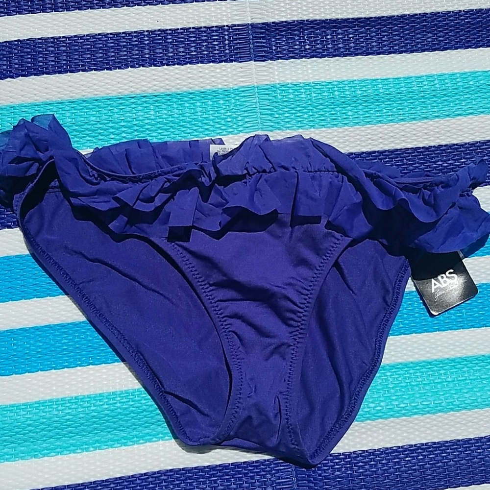 💥 3 for $15 💥  ABS ruffle waisted bottoms