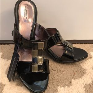 NWT black and brown Croft and Barrow heels!