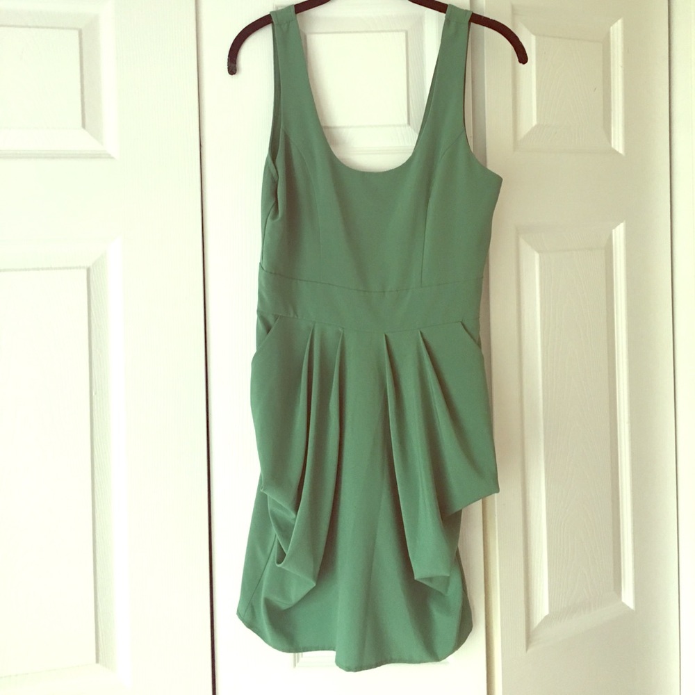 Pastel green dress!