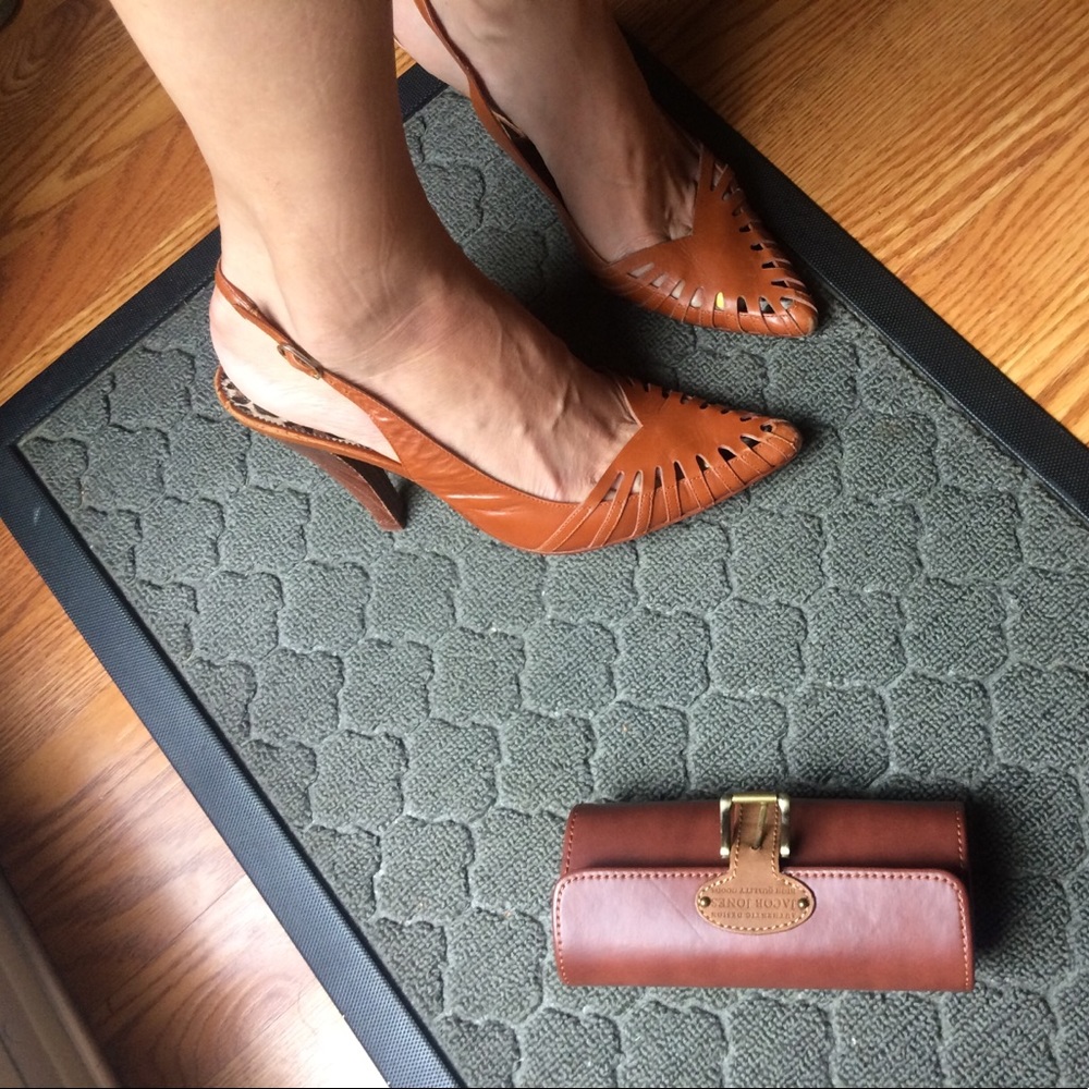 Leather Camel Brown Heels - Picture 4 of 8