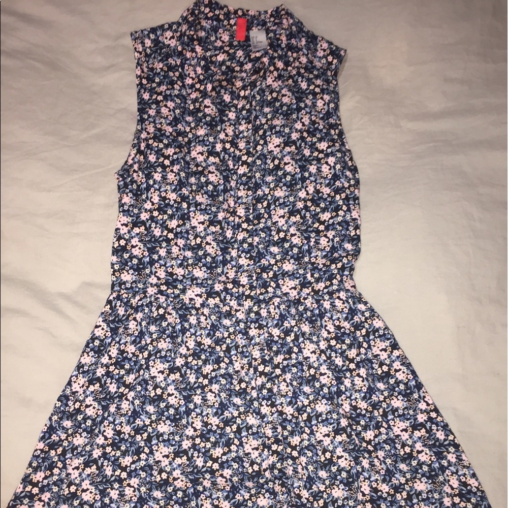 Flowery Peter Pan dress!