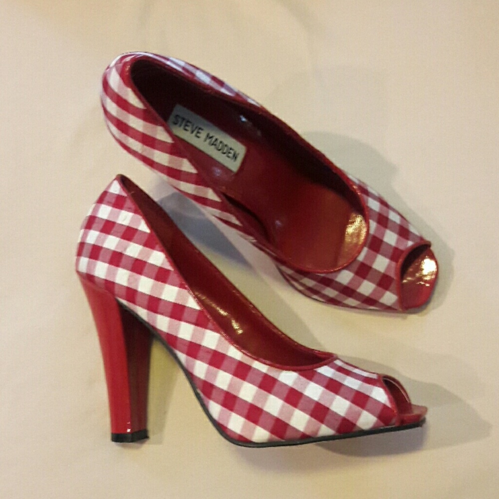 Steve Madden Heels Red and White Checkered Leather