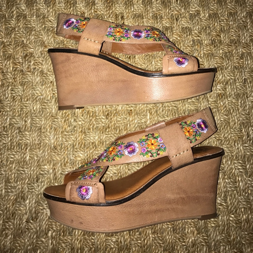 Embroidered detail slip on wedges