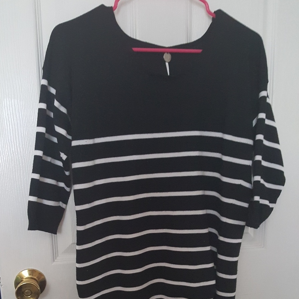 Lightweight 3/4 length sweater