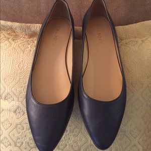 Shoes excellent condition. All leather