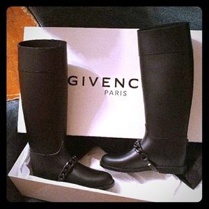 Givenchy eva chain boots